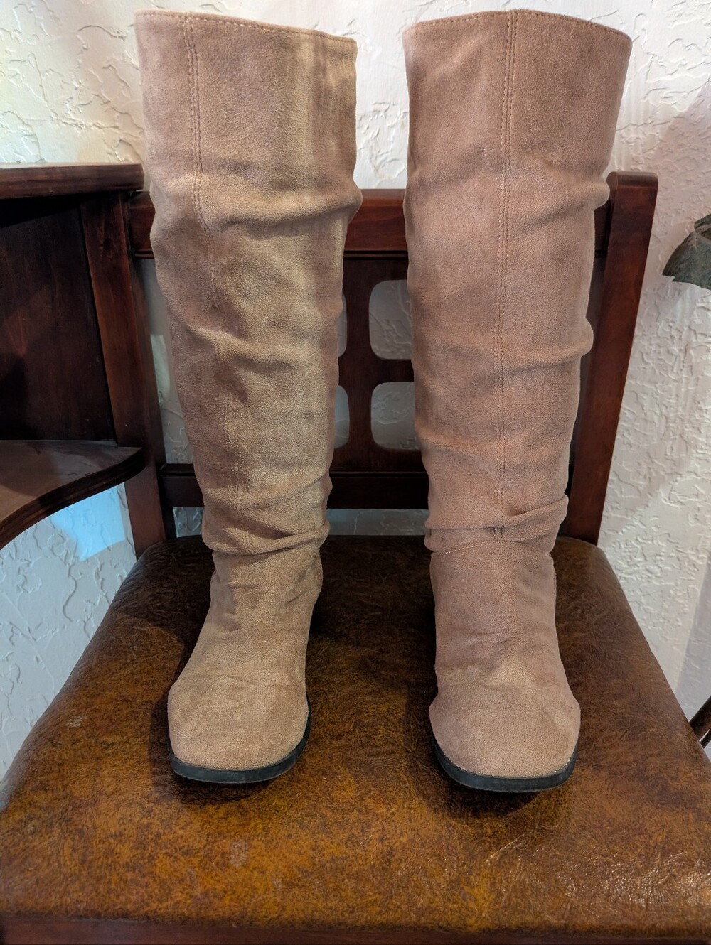 Women's Knee-High Suede Slouch Boots in Taupe Size 5